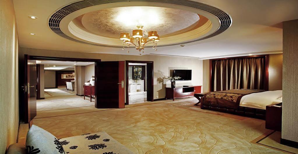 Empark Grand Hotel Chongqing Exterior foto